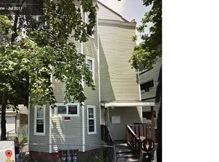 2 Larch St #3, Worcester, MA 01609