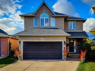 34 Marilyn Ct, Hamilton, ON L9B 2T5