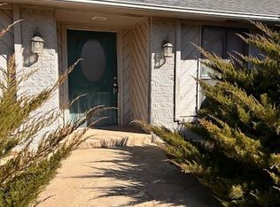 11305 Quail Creek Rd, Oklahoma City, OK 73120