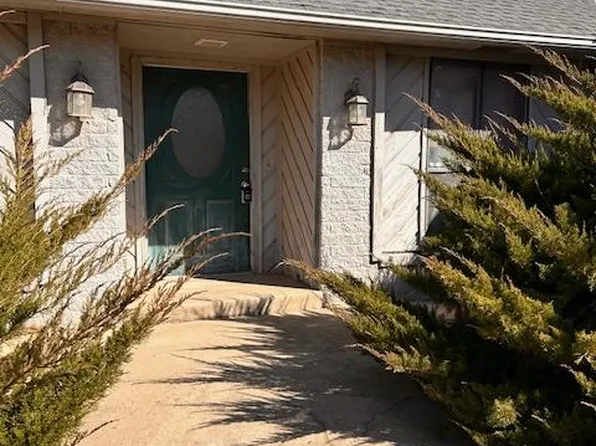 11305 Quail Creek Rd, Oklahoma City, OK 73120