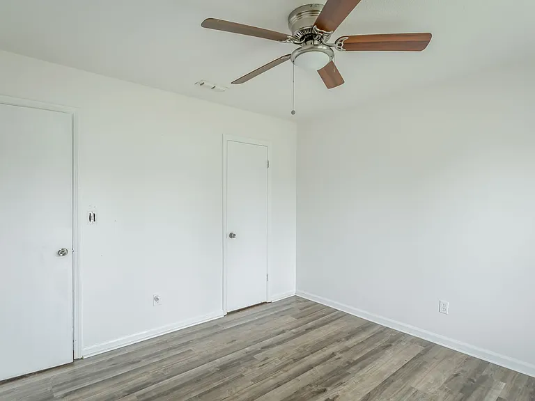 5770 Taggart Drive — Photo 14