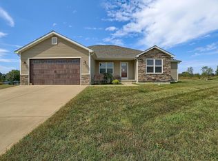 1005 Wolfcreek Rd, Farmington, MO 63640