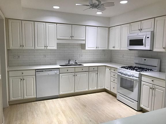 Light, bright remodeled kitchen!
