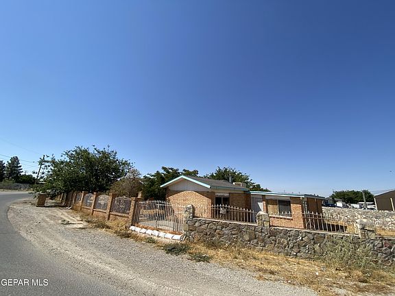 3rd image of 370 Selva Dr