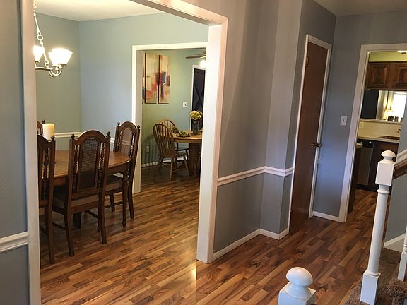 2nd image of 3060 Leonora Dr