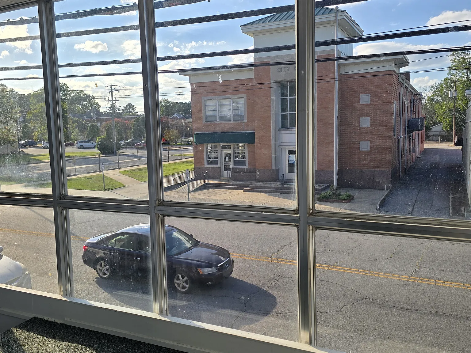 115 E Main St — Photo 4