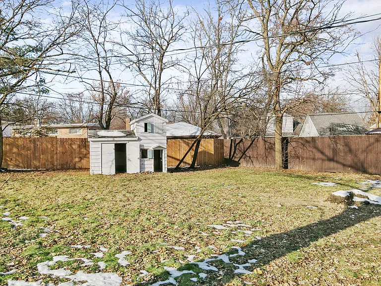 17306 Holmes Ave — Photo 16
