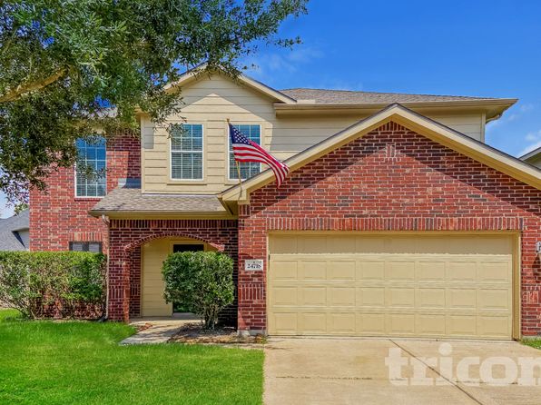 24718 Lakecrest Creek Dr