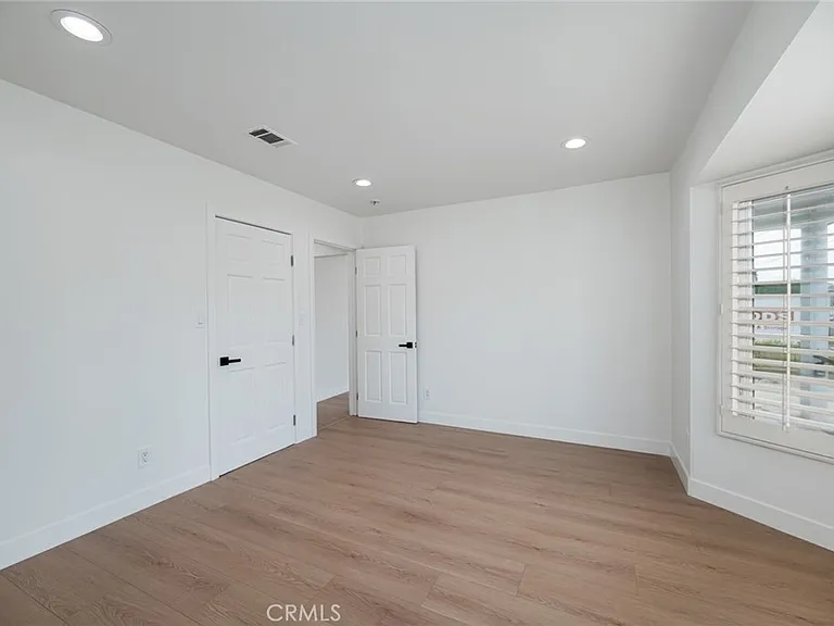 15147 Otsego St — Photo 26