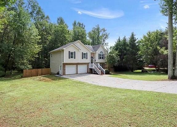 2nd image of 26 Amberidge Dr NW