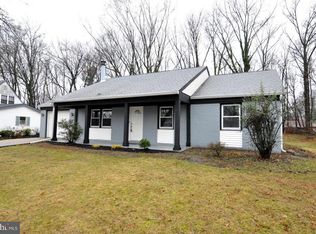 102 E River Dr, Willingboro, NJ 08046