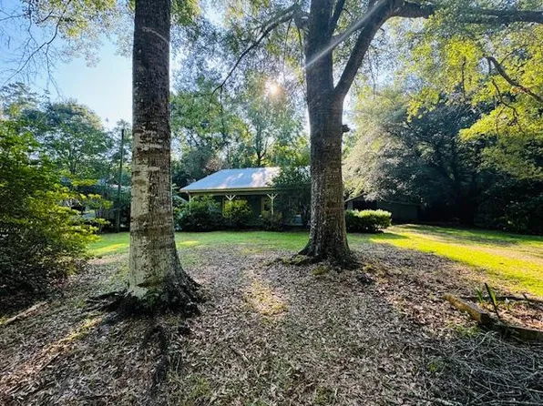 96 Lake Walthall Rd, Tylertown, MS 39667