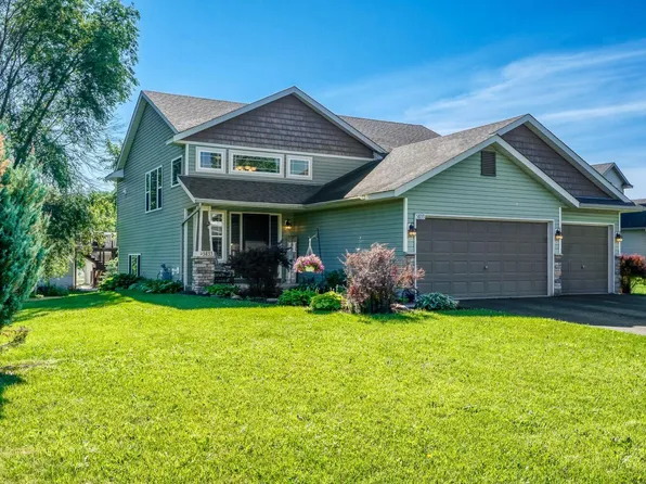 5833 212th St N, Forest Lake, MN 55025