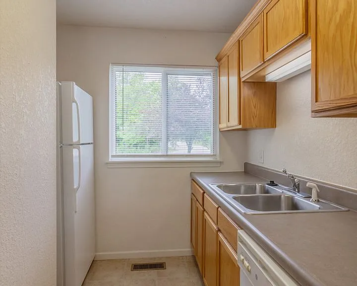 1324 Christy Dr — Photo 10