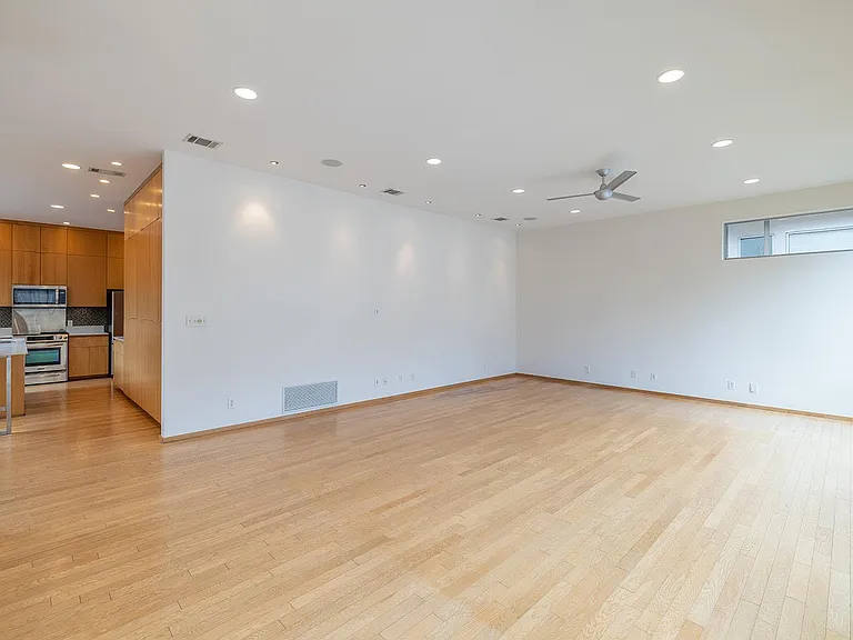 4011 Lewis Ln #B — Photo 7