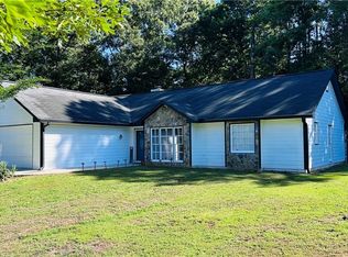 1672 Greyleaf Ln, Dacula, GA 30019