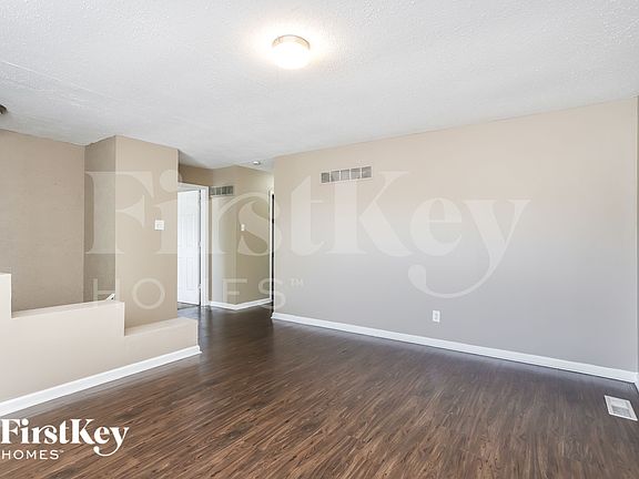 2nd image of 9963 Meadow Ave