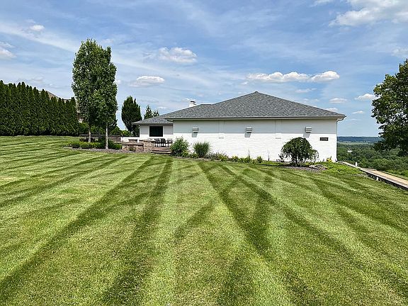 4th image of 7006 Christopher Dr