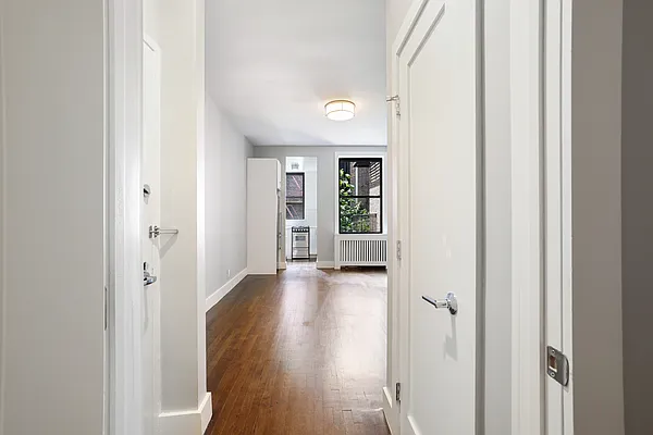 Rented by Cooper & Cooper Real Estate | media 13