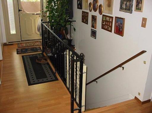 3rd image of 524 E Terrace Ln