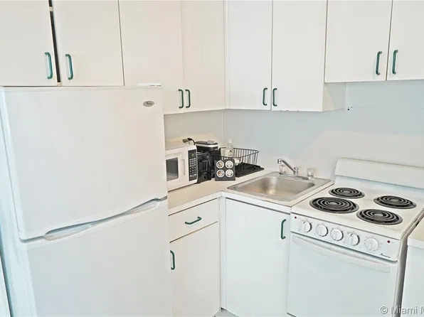 6345 Collins Ave APT 909, Miami Beach, FL 33141