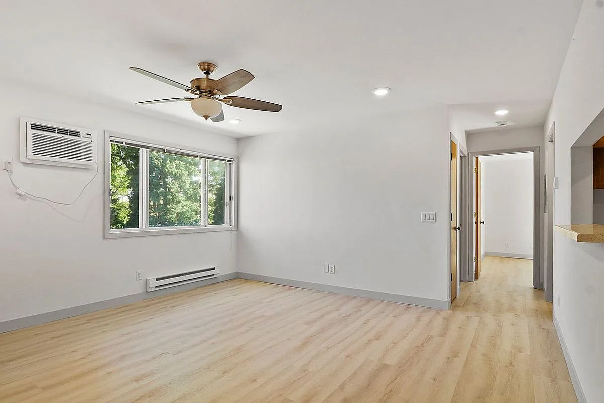 Ridgeview Heights — Photo 1