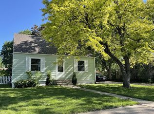 1114 W Sunset Dr, Sioux Falls, SD 57105
