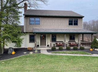 5596 Boomer Rd, Cincinnati, OH 45247