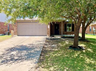 305 Mossy Rock Dr, Hutto, TX 78634