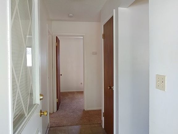 2nd image of 18 Charis Ln Unit 2
