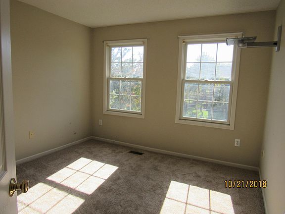 4th image of 13964 W 148th St