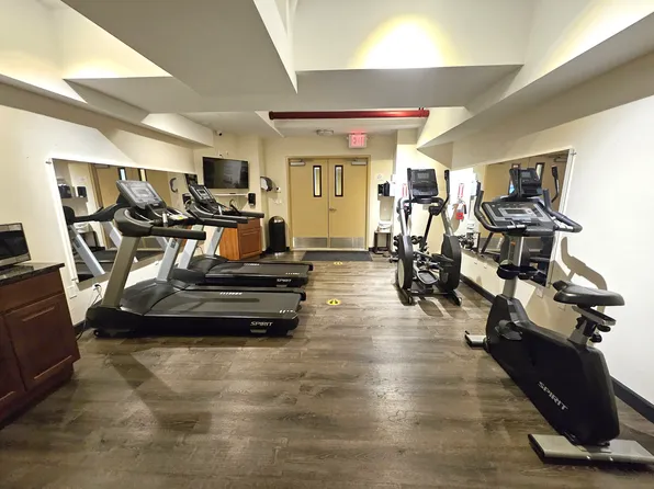 118-17 Union Turnpike image 15 of 24