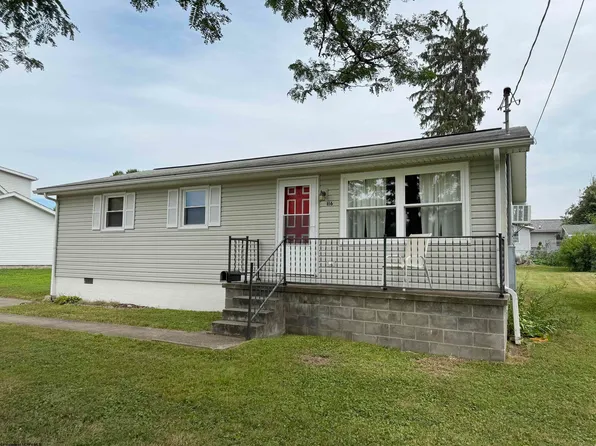 16 Vector Ave, Elkins, WV 26241