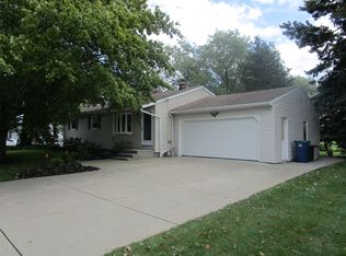 4282 Beach Ridge Rd, North Tonawanda, NY 14120