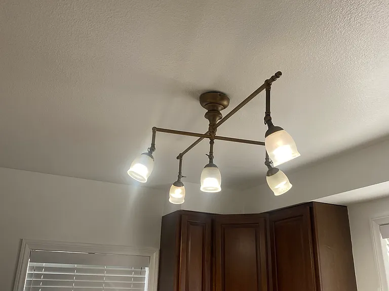 2108 Marshallfield Ln #A — Photo 2