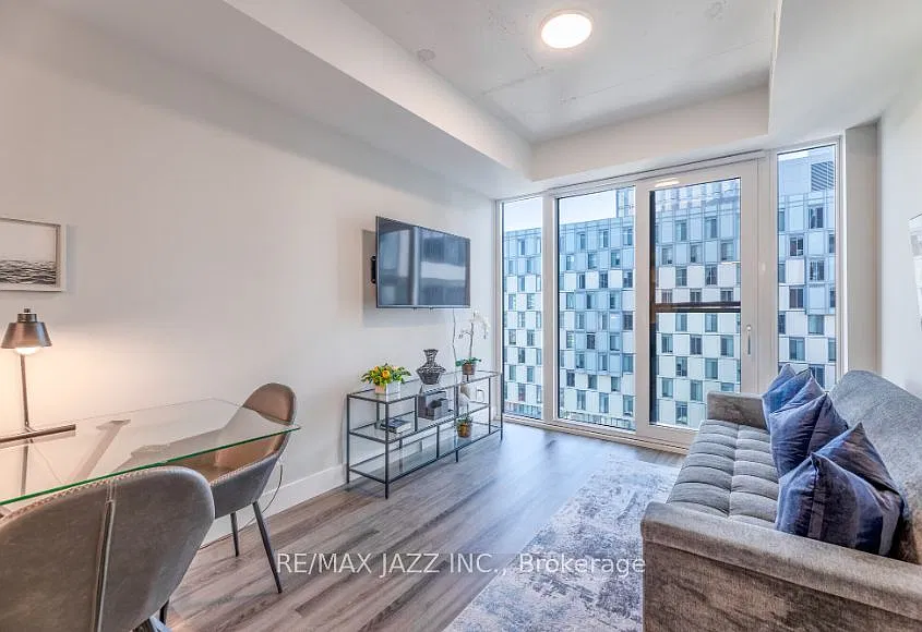 1 bed, $2,060 — Photo 3