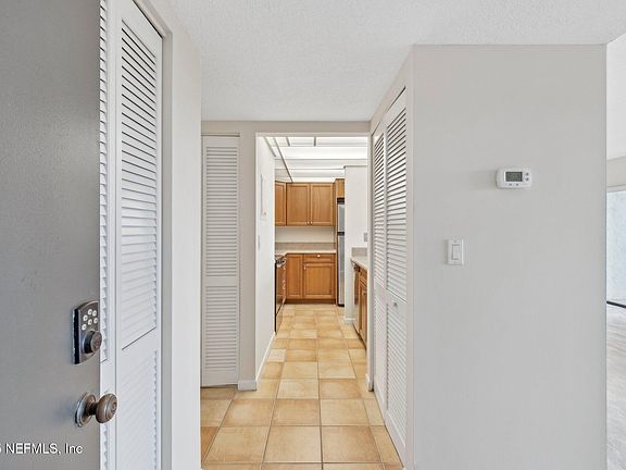4th image of 27 ALCIRA Court
