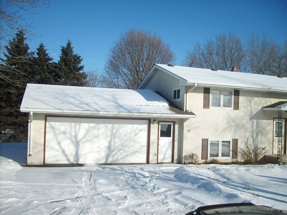 2nd image of 1813 Roselawn Ave W