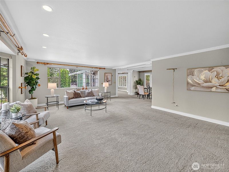 5th image of 43810 244th Avenue SE