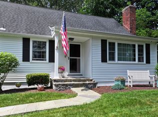 3 Lower Lake Rd, Danbury, CT 06811