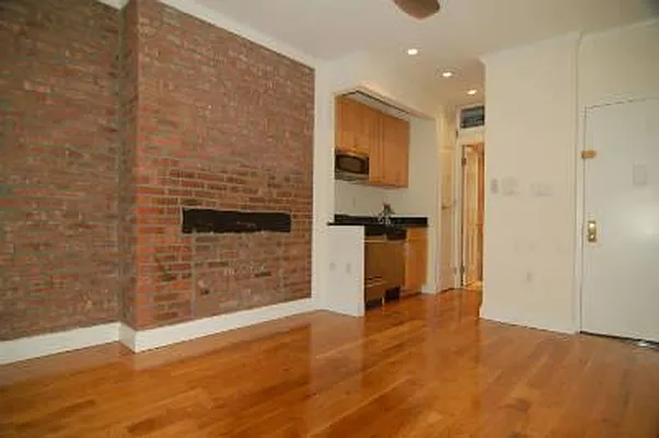 Rented by Centennial Properties NY | media 20