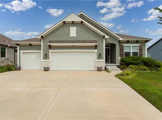 520 SE David Rd, Lees Summit, MO 64082
