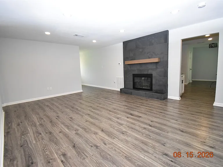 15711 Blackhawk Blvd — Photo 3