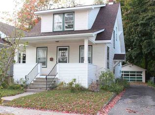 835 Dean St, Schenectady, NY 12309