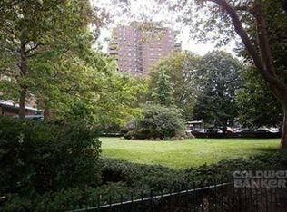 417 Grand St APT D1601, New York, NY