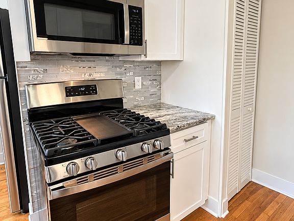 4th image of 90 Monroe St #11