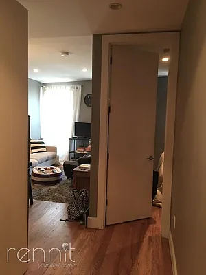 Rented by Rennit Inc. | media 60