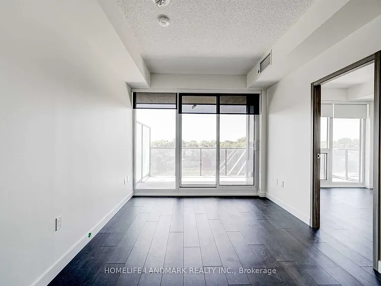 85 McMahon Dr #905 — Photo 5