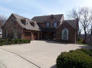 2588 Hunters Point, Kalamazoo, MI 49048