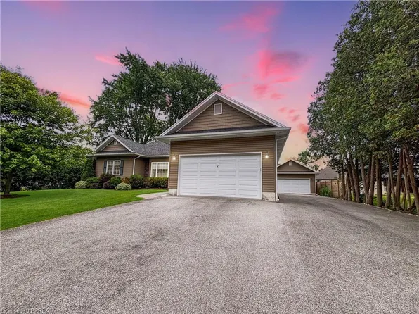 2 Kitson St, Brant, ON N0E 1K0
